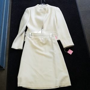 Linda Allard Ellen Tracy Suit